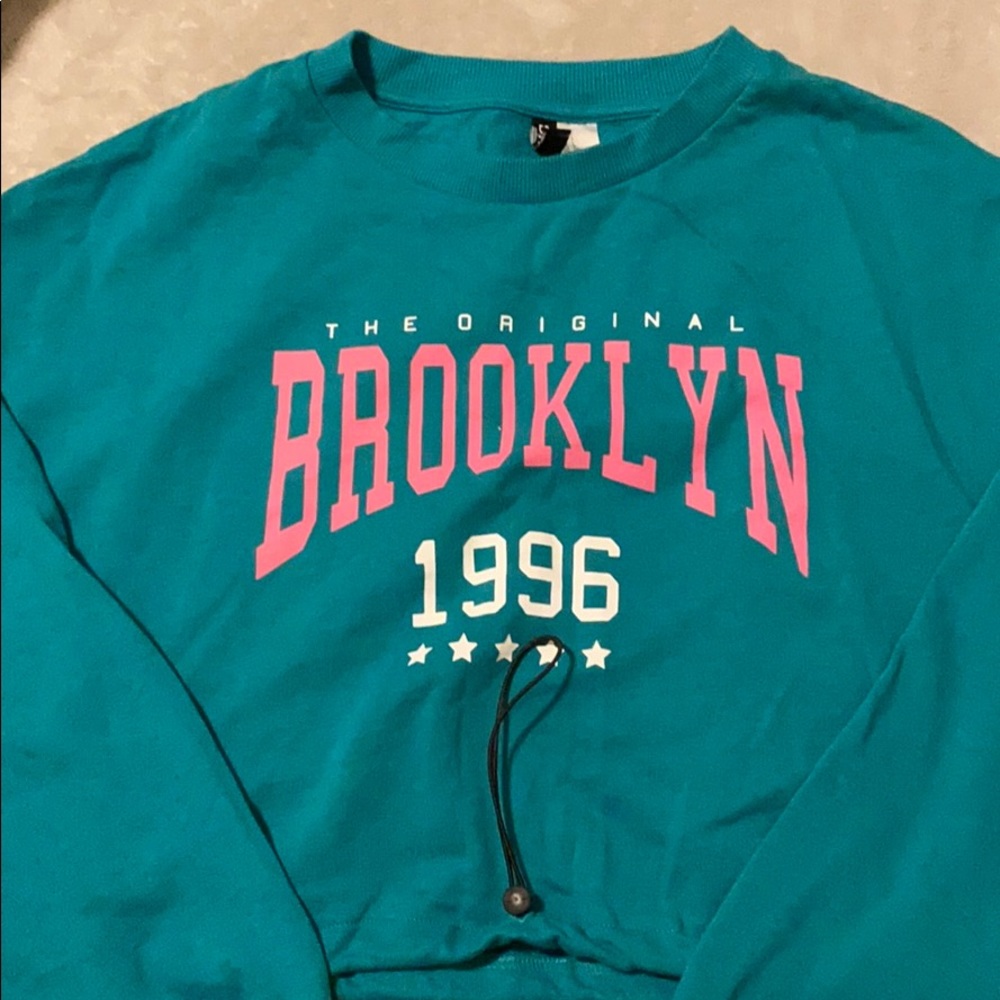 Teal & pink crop Brooklyn sweatershirt